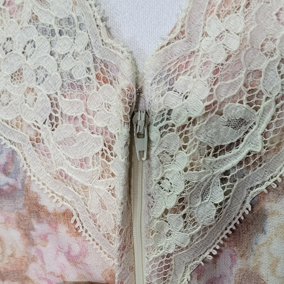 Vintage 1970's Women's Pink Floral Lace Bell Long Sleeve Maxi Ballgown Dress Med - Picture 9 of 9